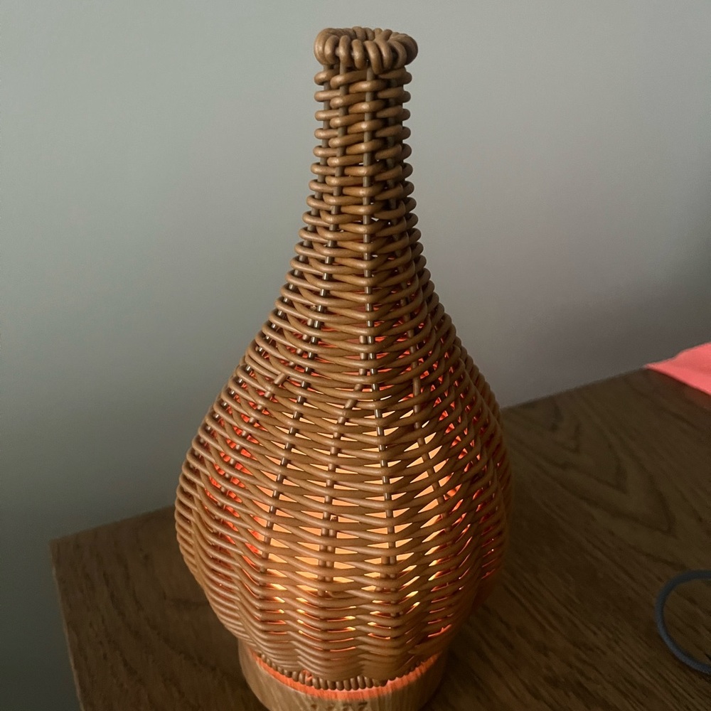 Natural Wicker Diffuser with Light - - Picture 7 of 12